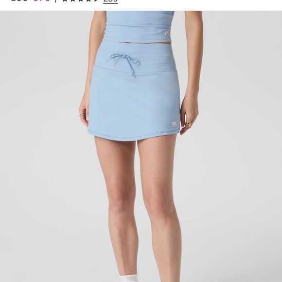 Vuori Daily Skirt - surf blue size M, NWOT - Picture 1 of 7